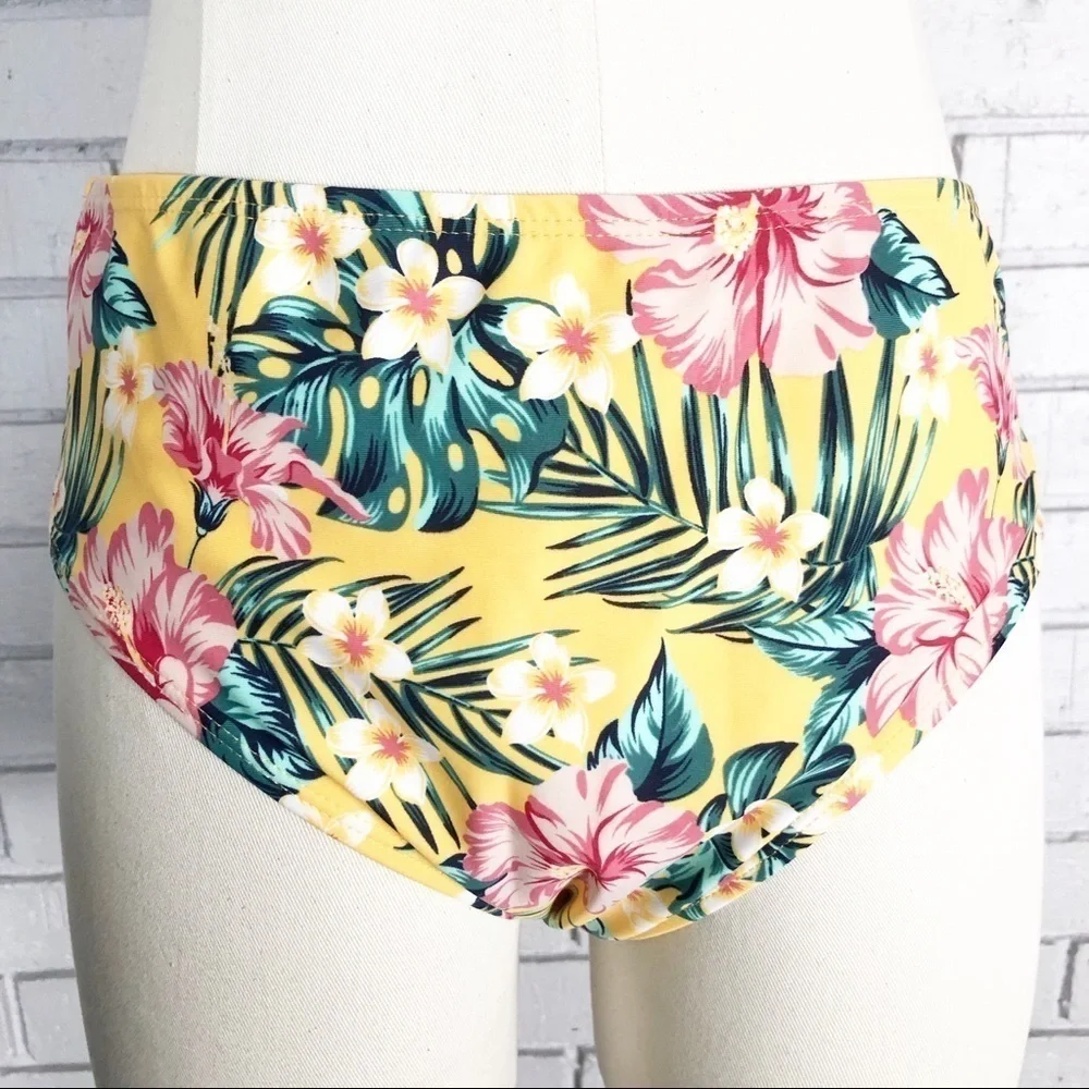 Cabana del Sol Women’s‎ Yellow Floral Bikini